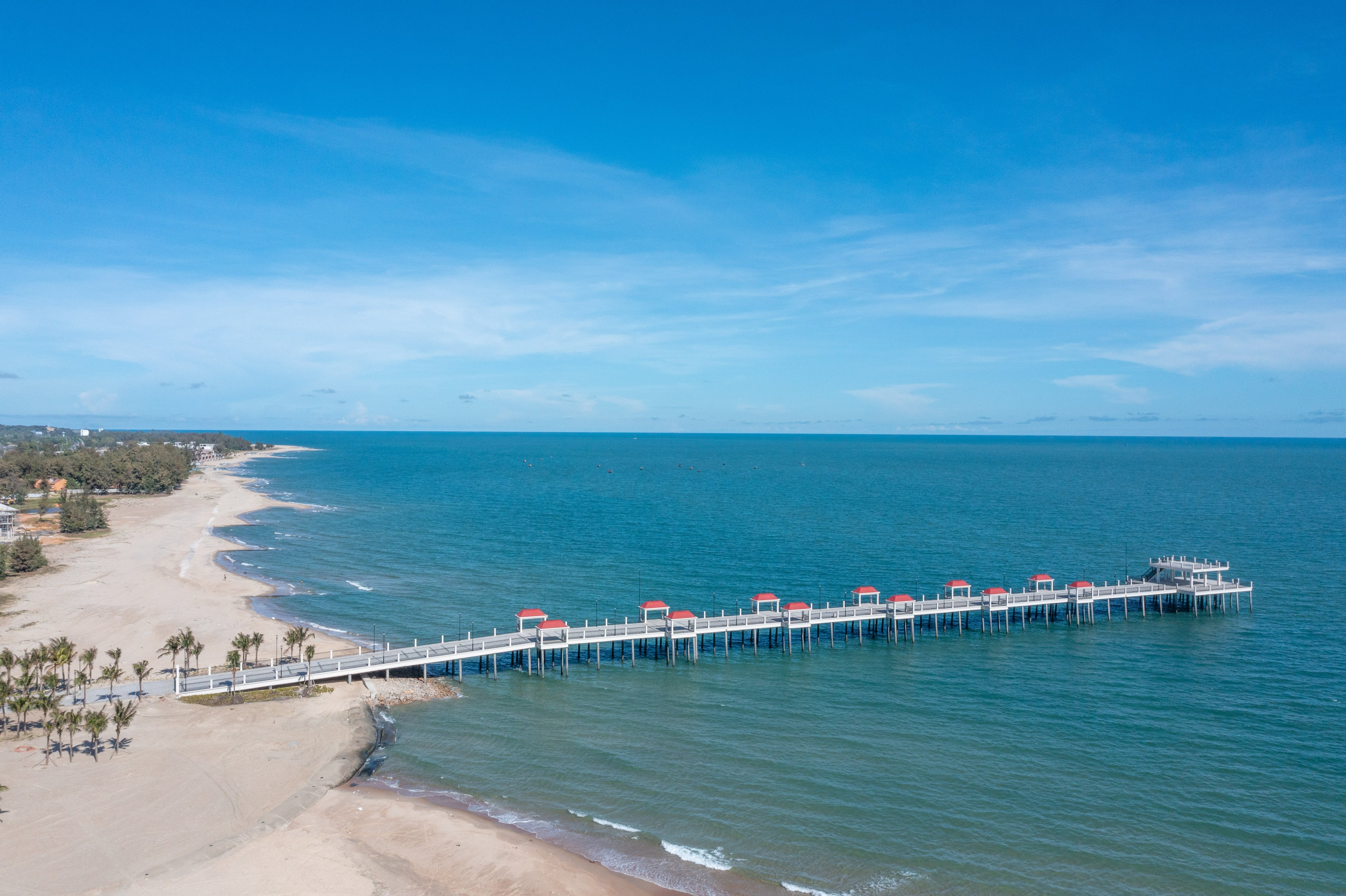 Cầu ngắm biển Hamptons Pier Hồ Tràm