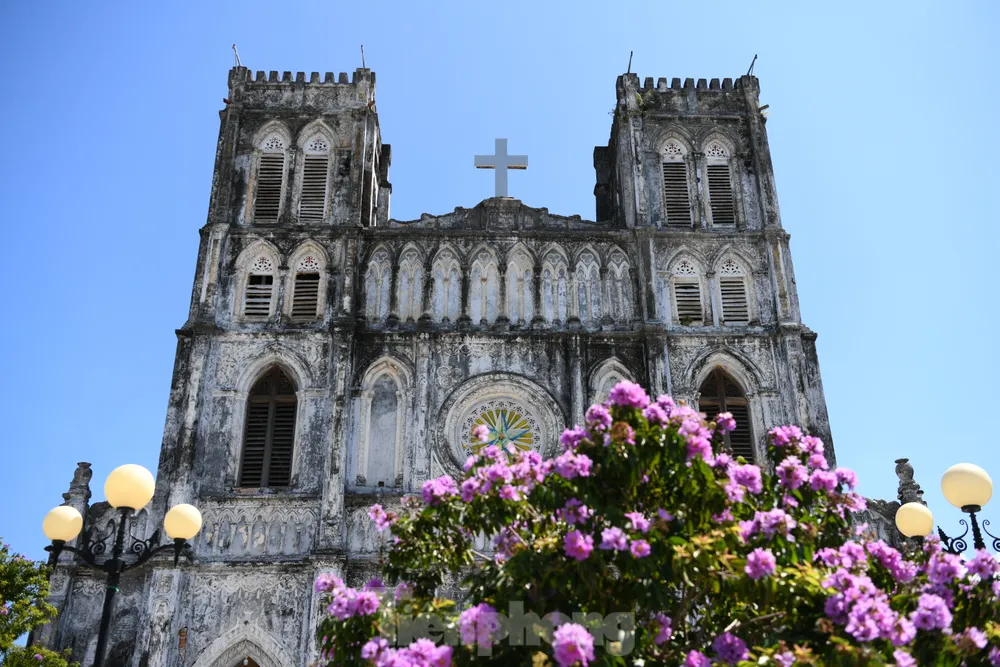 Nhà thờ Mằng Lăng